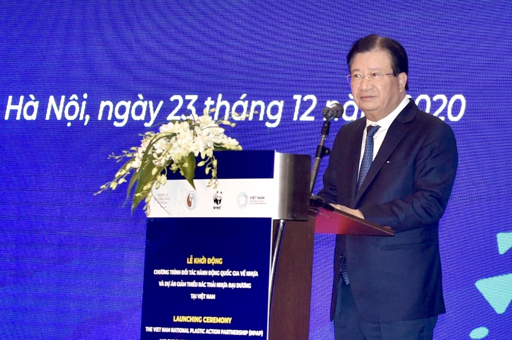 Phó Thủ tướng Trịnh Đình Dũng: Không đánh đổi môi trường lấy tăng trưởng kinh tế