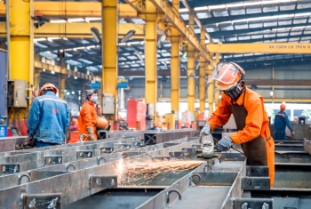 TPHCM: Sản xuất công nghiệp "vượt bão COVID", lạc quan đón cơ hội 2022