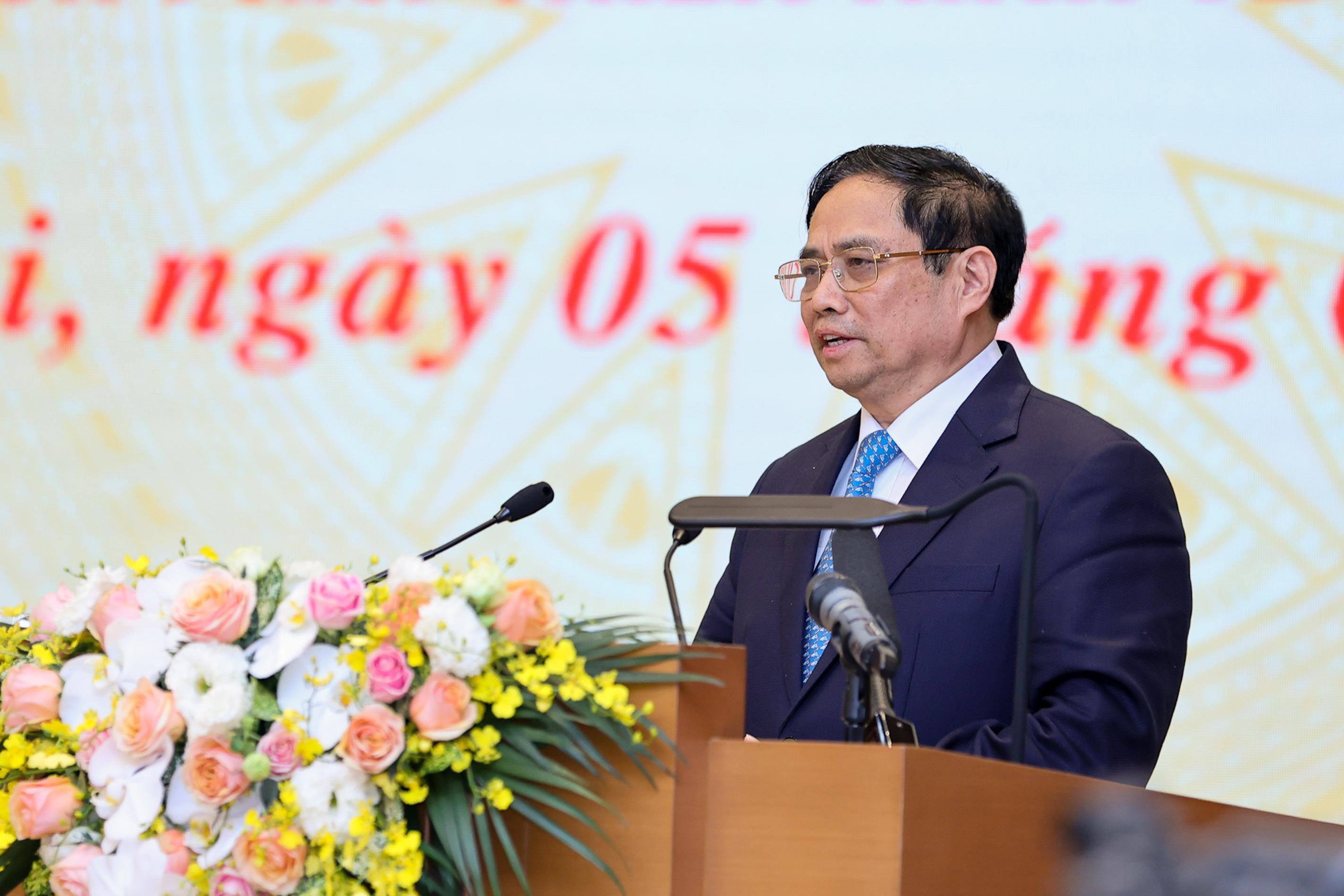 ‘Đoàn kết kỷ cương, chủ động thích ứng, an toàn hiệu quả, phục hồi phát triển’