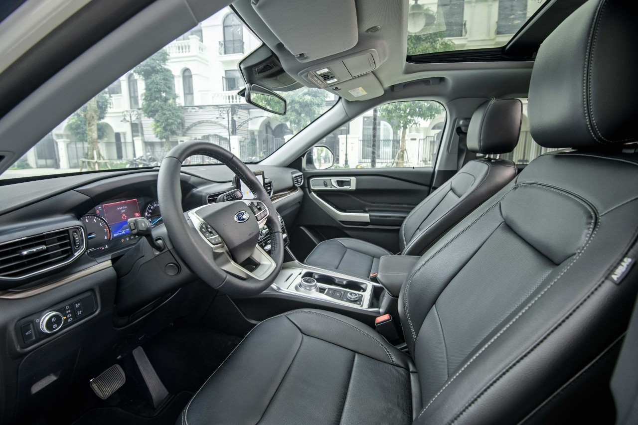 Ford Explorer 2022 ra mắt tại Việt Nam, giá bán là 2,366 tỷ đồng