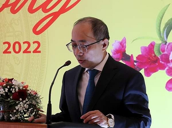 Đại sứ phát biểu tại buổi lễ.