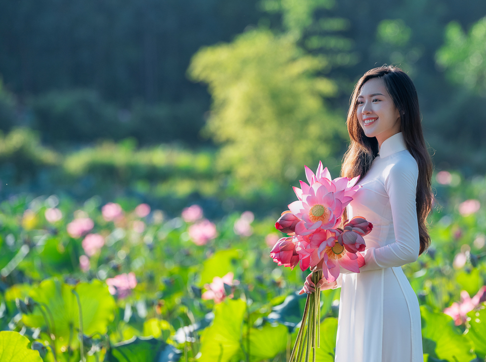 12. Giám Đốc Cty TNHH Anh Đức - Vương Quốc Thanh( Hội Viên Danh Dự )- Nụ Cười Mới