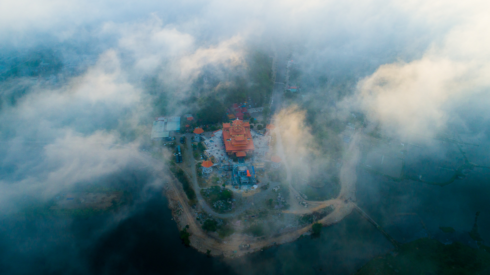 Một sớm Ngũ Hành Sơn - Phan Công Chánh