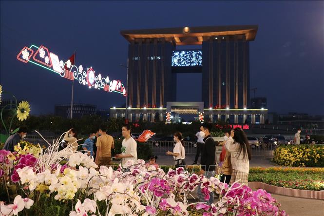 Bình Dương vững tin trước thềm Xuân mới Chú thích ảnh