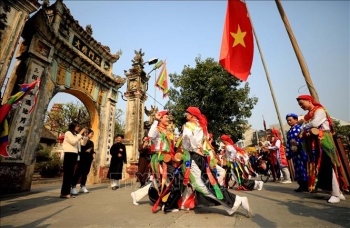 Về làng Triều Khúc xem điệu múa Bồng