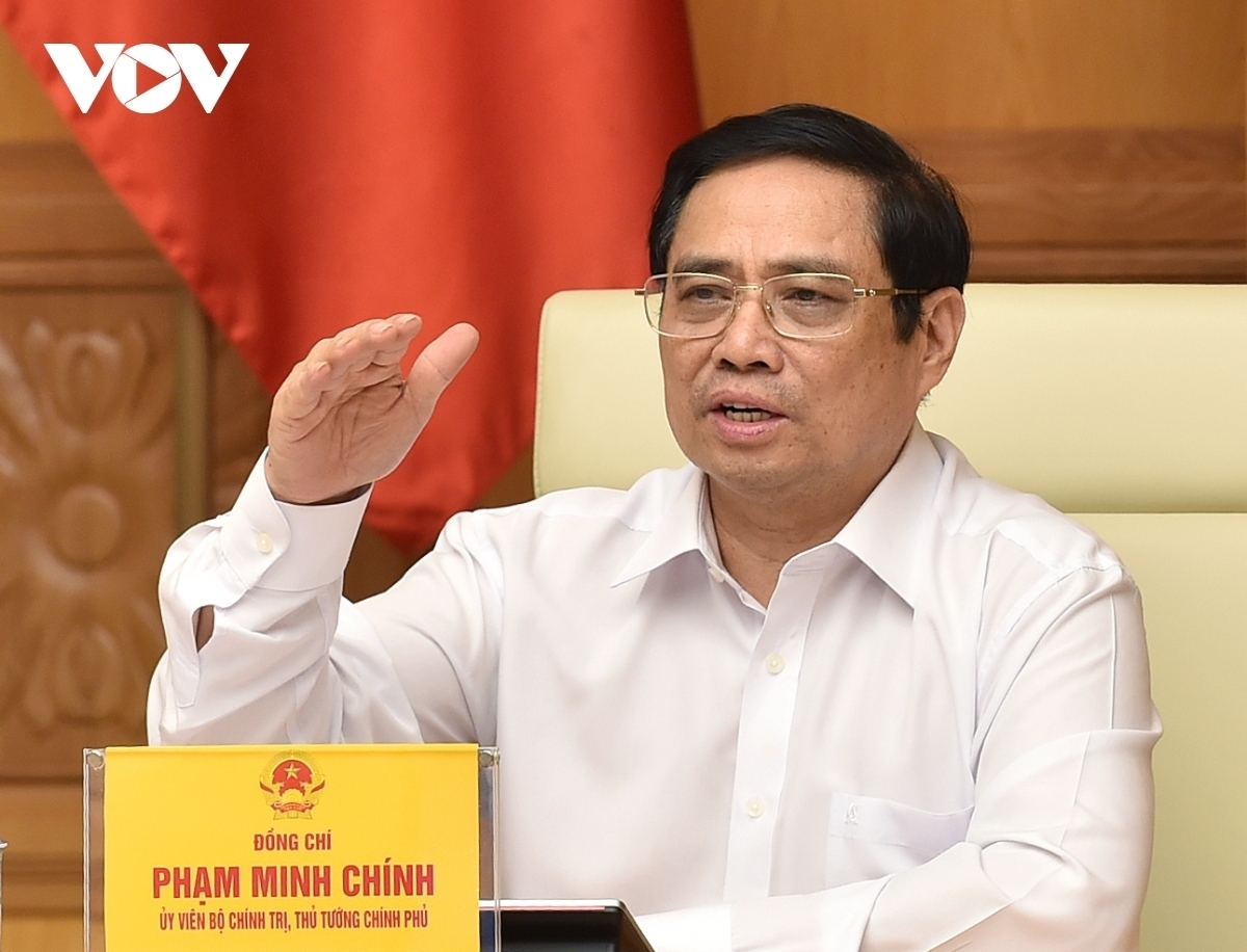 Thủ tướng yêu cầu bắt tay ngay vào công việc, không chủ quan với dịch bệnh