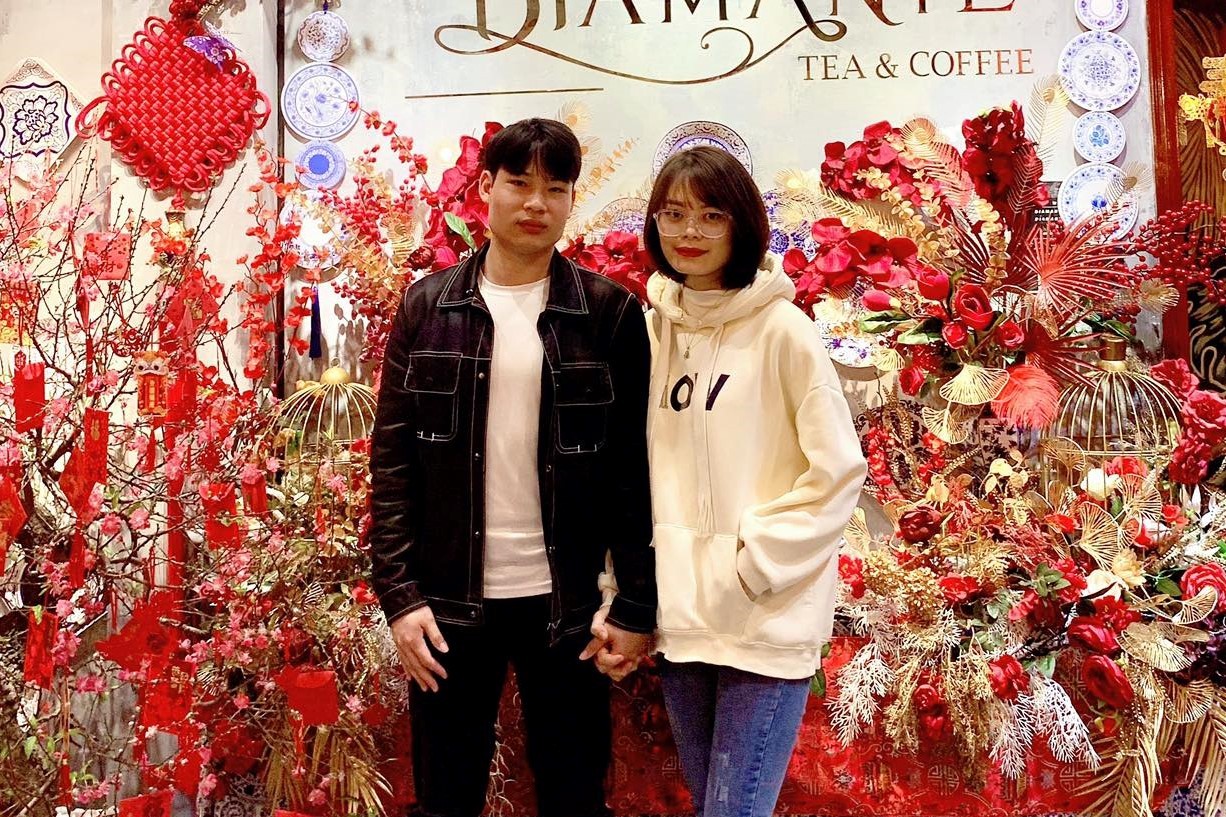 Đối với chị Trang (bìa phải), việc tặng quà ngày lễ tình nhân không phải quá quan trọng về vật chất - Ảnh: NVCC. 