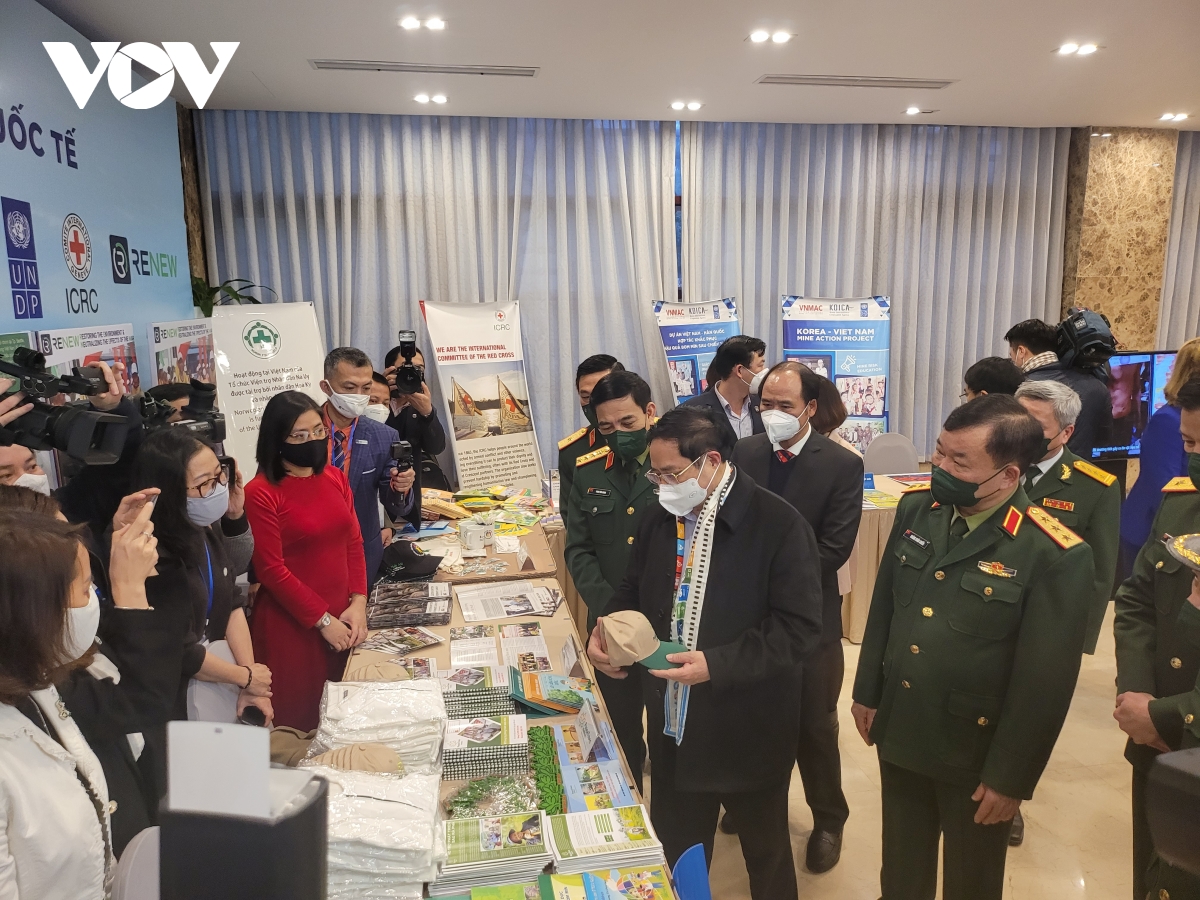 Thủ tướng dự hội nghị sơ kết chương trình hành động quốc gia khắc phục hậu quả bom mìn