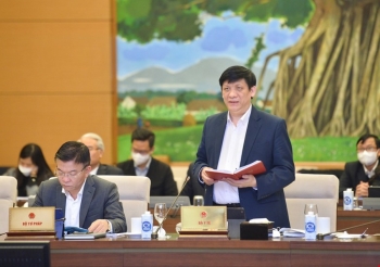 Bác sĩ nước ngoài chữa bệnh cho người Việt Nam phải thành thạo tiếng Việt?