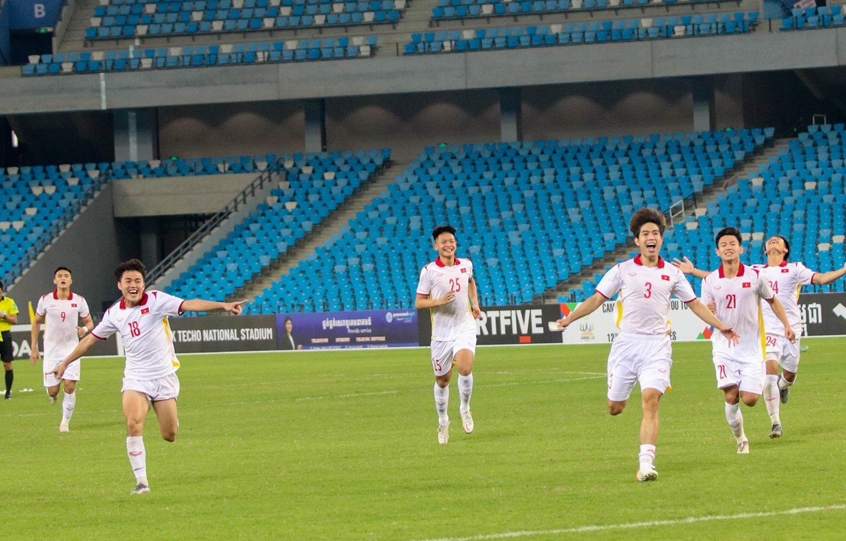Thủ tướng Phạm Minh Chính ​biểu dương đội tuyển U23 Việt Nam