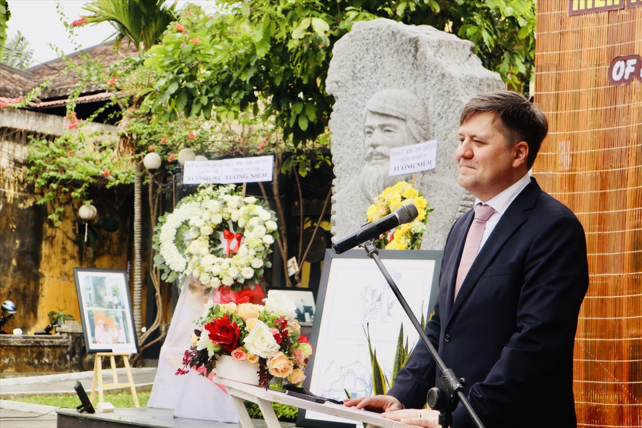 25 năm, Hội An nhớ Kazik