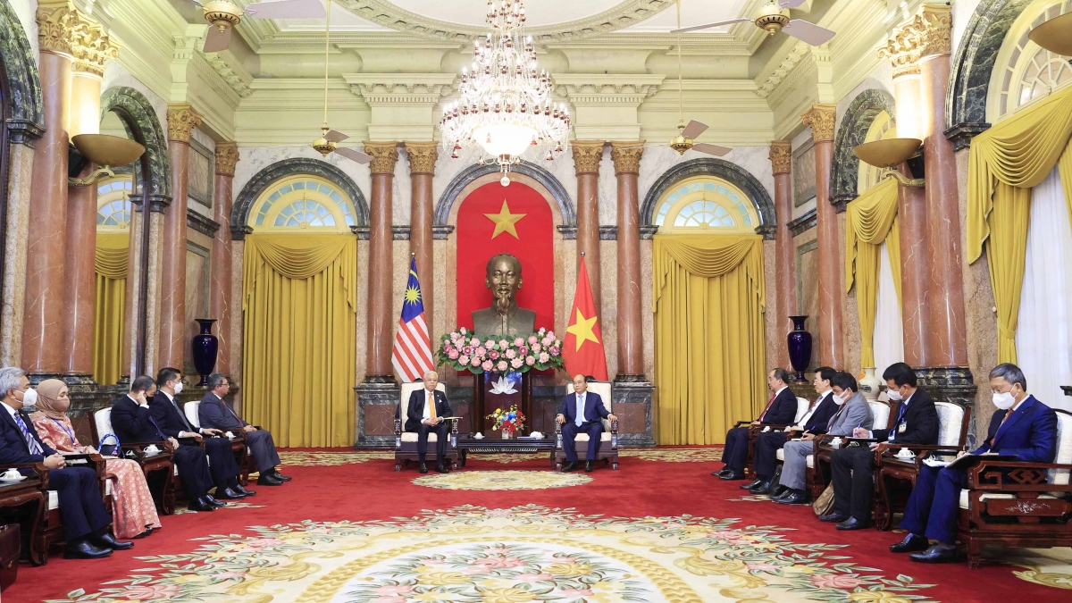 Chủ tịch nước Nguyễn Xuân Phúc tiếp Thủ tướng Malaysia Dato’ Sri Ismail Sabri bin Yaacob