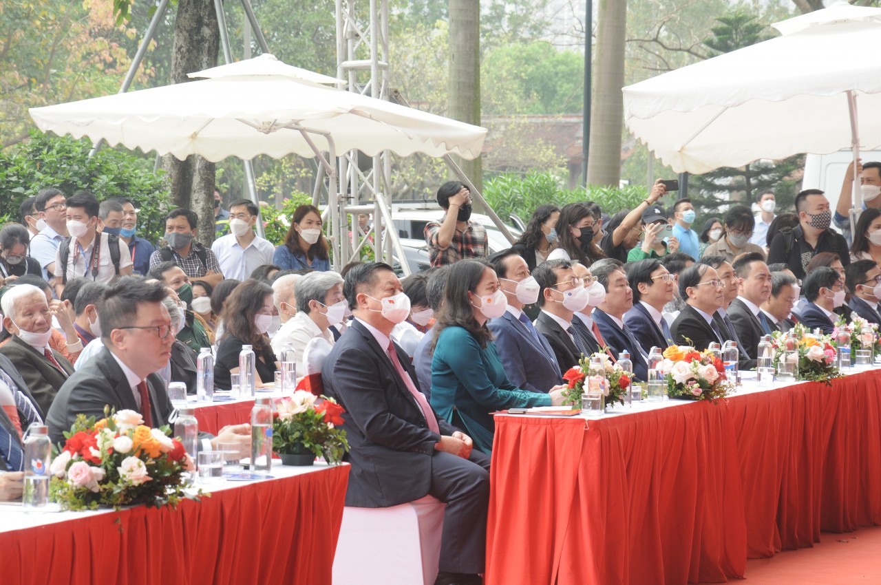 Khai mạc hội báo toàn quốc 2022: Báo chí Việt Nam đoàn kết, chuyên nghiệp, hiện đại và nhân văn Khai mạc hội báo toàn quốc 2022: Báo chí Việt Nam đoàn kết, chuyên nghiệp, hiện đại và nhân văn