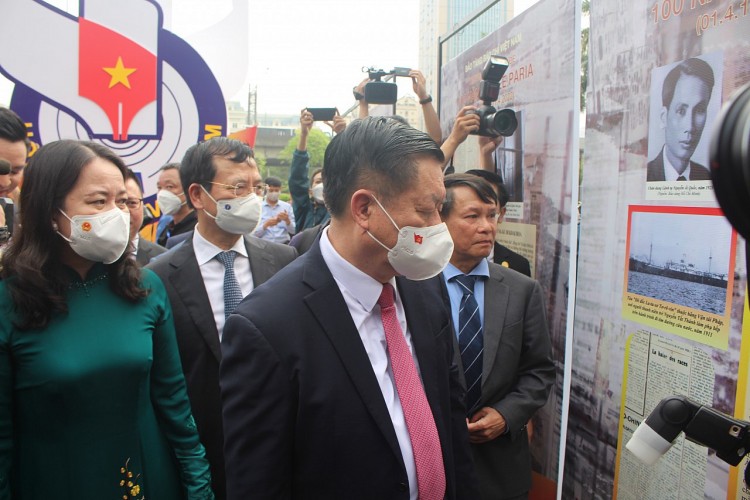 Khai mạc hội báo toàn quốc 2022: Báo chí Việt Nam đoàn kết, chuyên nghiệp, hiện đại và nhân văn Khai mạc hội báo toàn quốc 2022: Báo chí Việt Nam đoàn kết, chuyên nghiệp, hiện đại và nhân văn