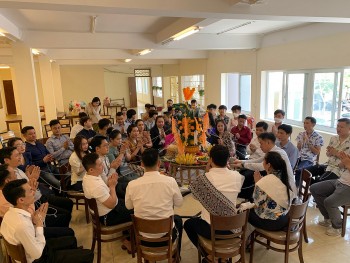 luu hoc sinh lao han hoan don tet bunpimay 2022 tai viet nam