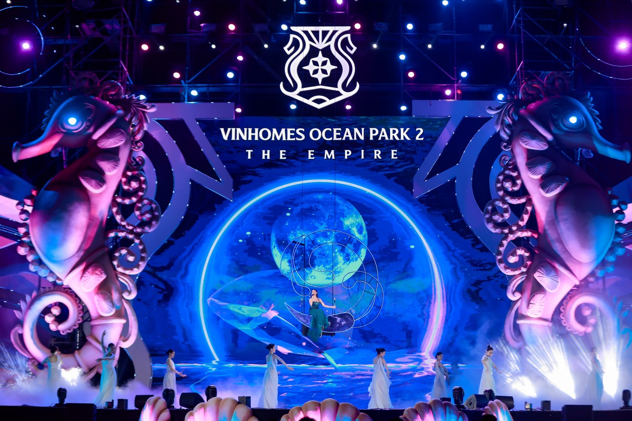 Mãn nhãn với màn ra mắt rực rỡ của Tổ hợp biển tạo sóng tại Vinhomes Ocean Park 2 – The Empire