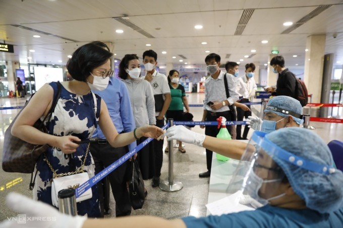 Từ 00 giờ ngày 15/5/2022 không phải xét nghiệm virus SARS-CoV-2 khi nhập cảnh vào Việt Nam