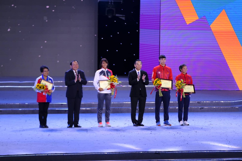 Bế mạc SEA Games 31: Xin chào Việt Nam, hẹn gặp lại ở Campuchia 2023