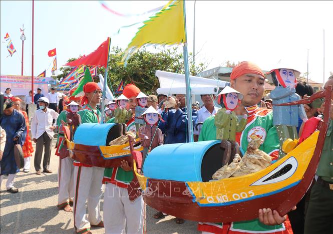 Đặc sắc Lễ khao lề thế lính Hoàng Sa Chú thích ảnh