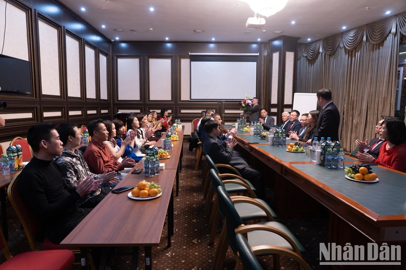 Chuyện về người Việt tại chợ Chốp (Nga) ảnh 2