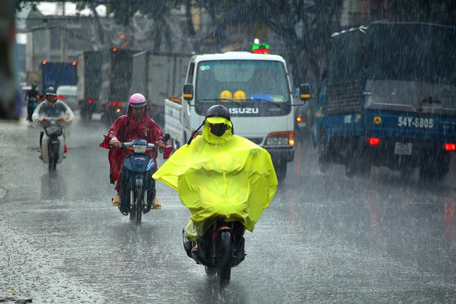 Hà Nội trong ngày có mưa dông rải rác - Ảnh minh họa.