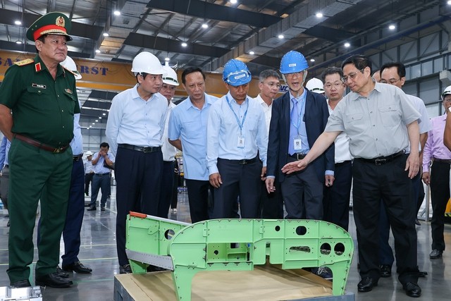 Thủ tướng khảo sát một số nhà máy, dự án công nghệ cao tại Đà Nẵng