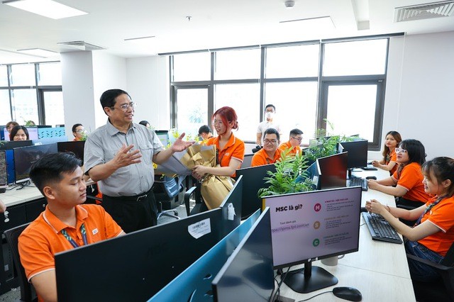 Thủ tướng khảo sát một số nhà máy, dự án công nghệ cao tại Đà Nẵng
