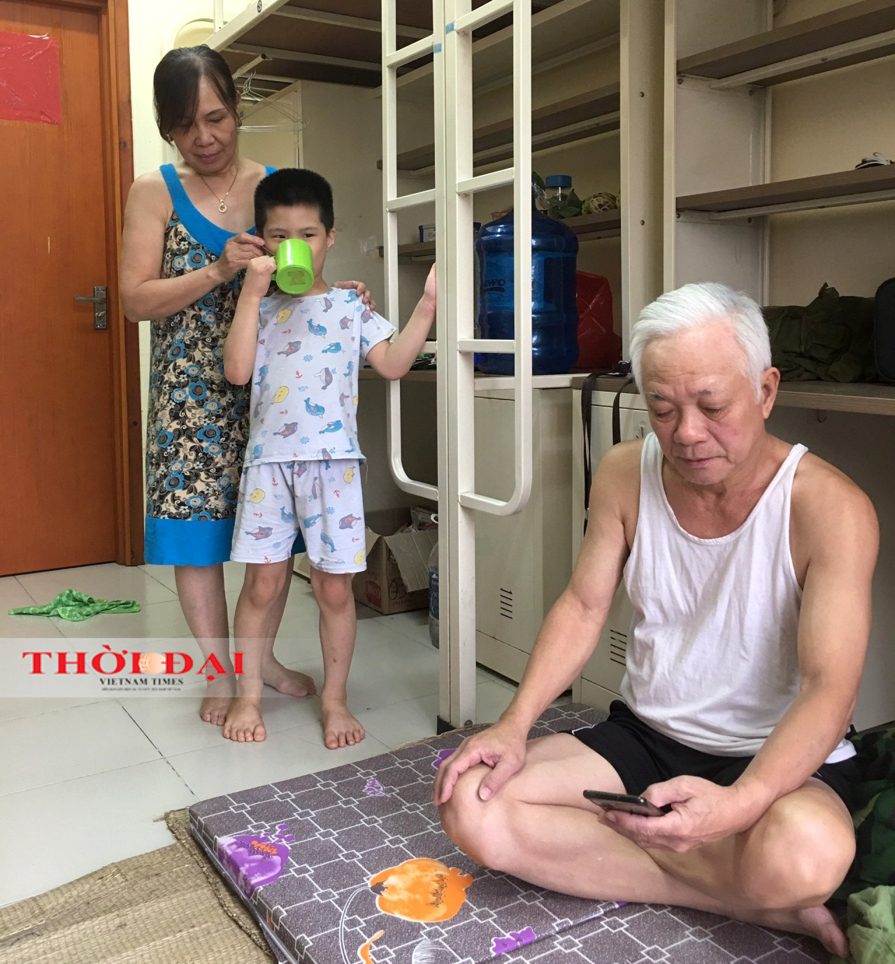 Người dân Thanh Xuân Trung thấy yên tâm về cuộc sống trong khu cách ly tập trung