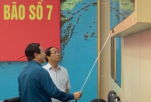 Phó Thủ tướng Lê Văn Thành chủ trì họp khẩn ứng phó mưa bão