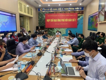 Phó Thủ tướng Lê Văn Thành chủ trì họp khẩn ứng phó mưa bão