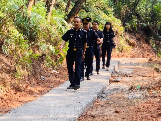 Công trình thắm tình quân dân trên biên giới Lạng Sơn Công trình thắm tình quân dân trên biên giới Lạng Sơn ảnh 11