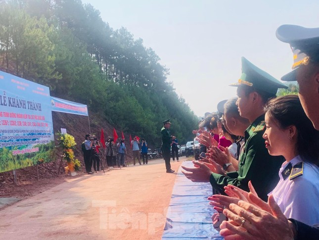 Công trình thắm tình quân dân trên biên giới Lạng Sơn Công trình thắm tình quân dân trên biên giới Lạng Sơn ảnh 7