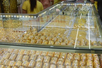 Tiếp tục giảm sâu, giá vàng trong nước 'tuột' mốc 60 triệu đồng/lượng