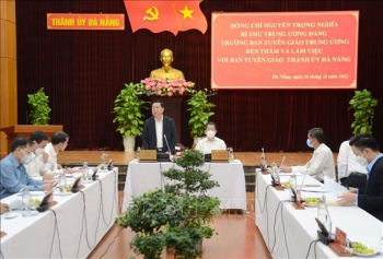 Trưởng ban Ban Tuyên giáo Trung ương làm việc với Thành ủy Đà Nẵng