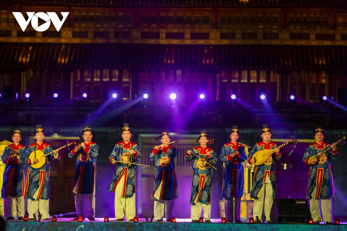 vu khuc giao hoa - su kien mo dau trong khuon kho festival mua dong tai hue hinh anh 4