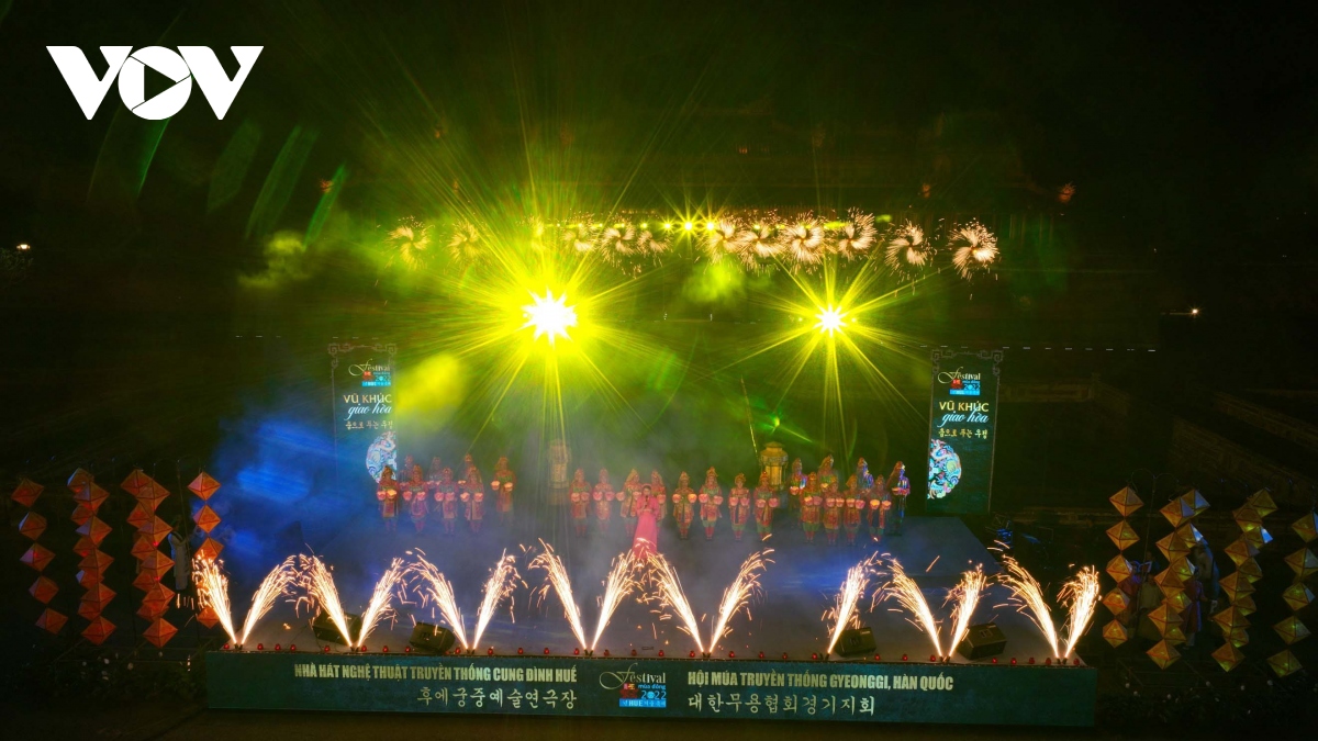 vu khuc giao hoa - su kien mo dau trong khuon kho festival mua dong tai hue hinh anh 9
