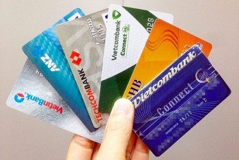 Sau ngày 31/12/2021, thẻ ATM còn được phép lưu hành?
