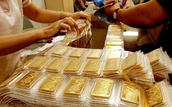 Giá vàng trong nước tăng giảm khó đoán