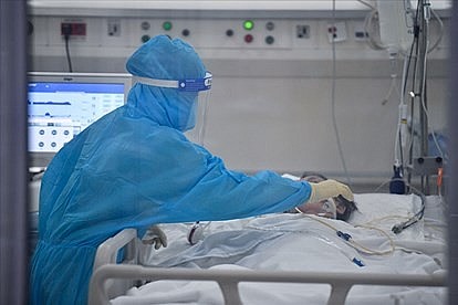 Tin COVID hôm nay sáng 8/12: Hơn 7.000 ca COVID-19 nặng đang điều trị; 42 tỉnh sử dụng Molnupiravir