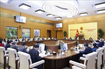 Ngày 21/12, tiếp tục Phiên họp thứ 6 của Ủy ban Thường vụ Quốc hội khóa XV