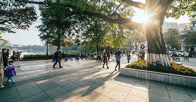 Hà Nội ngày nắng hanh, đêm và sáng trời rét - Ảnh minh họa.
