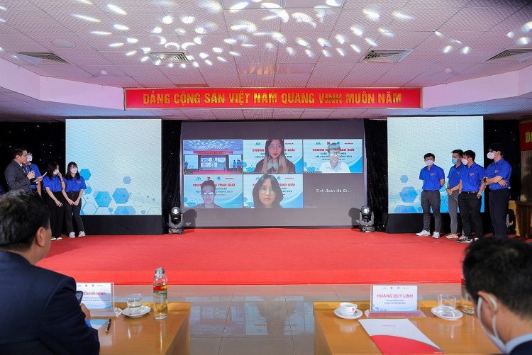 Cuộc thi được tổ chức trực tiếp kết hợp trực tuyến trong bối cảnh dịch bệnh COVID-19.