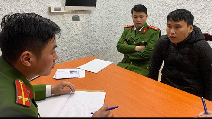 Tin tức pháp luật sáng 10/1: Phá đường dây làm thẻ ngành công an ở TP.HCM