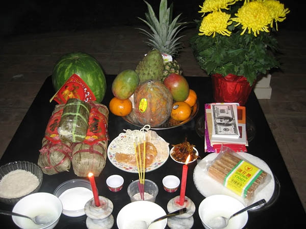 Lưu ý khi chuẩn bị mâm cúng giao thừa ngoài trời để gia chủ 