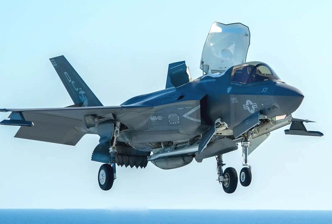 Đạn pháo trên chiếc F-35 của Thủy quân lục chiến Mỹ bất ngờ phát nổ