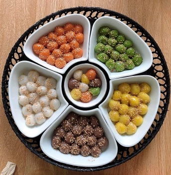 vi sao lai an banh troi banh chay trong ngay tet han thuc