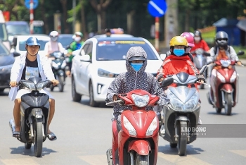 Thời tiết ngày mai 14/4: Nam bộ đêm mưa rào và dông, ngày nắng, có nơi có nắng nóng trên 35 độ