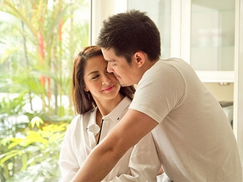 Tử vi hôm nay 23/4/2021: Thân phiền não vì so sánh tình yêu đời mình với người khác dẫn tới chạnh lòng