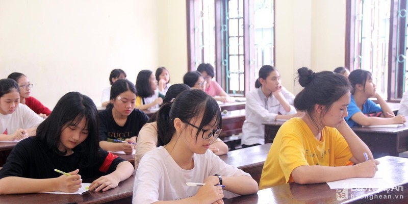 1232 tuyen sinh lop 10 nghe an