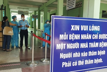 30 nguoi bo tron khoi benh vien da nang sau lenh cach ly